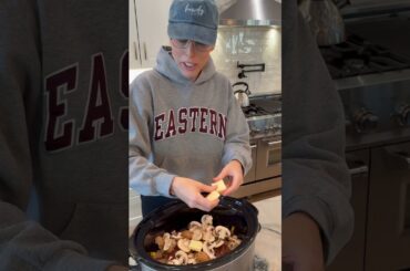 Mississippi French Dip Sandwiches RECIPE on dinnerin321.com #recipe #easyrecipe #sandwich #dinner