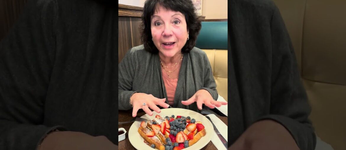 French toast?Yes! #food #youtubeshorts #foodie #shorts #shortsfeed #breakfast #video #videoshort