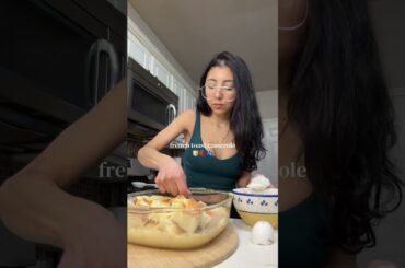 FRENCH TOAST CASSEROLE RECIPE 🍓🫐🍞 #easyrecipes #frenchtoast #sundaybreakfast #breakfast