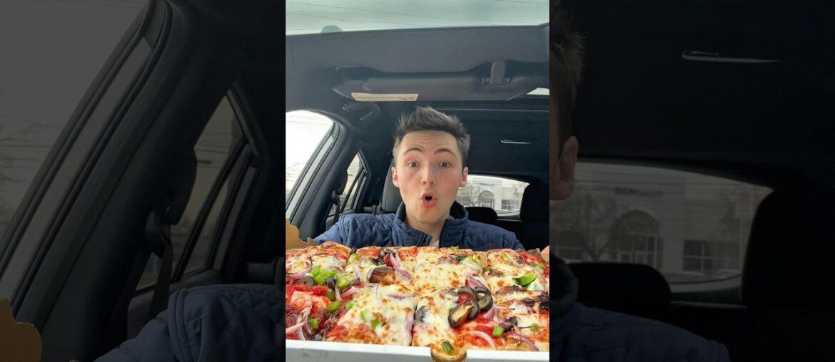 Trying Gourmet Bazaar in Rockville, MD #foodreview #dmvfoodie #dmveats #food #kabob