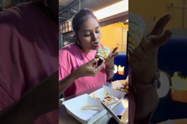 The best spot for burger and fries!!😱😍 #food #shortsfeed #foodie #burger #loadedfries #ashortaday