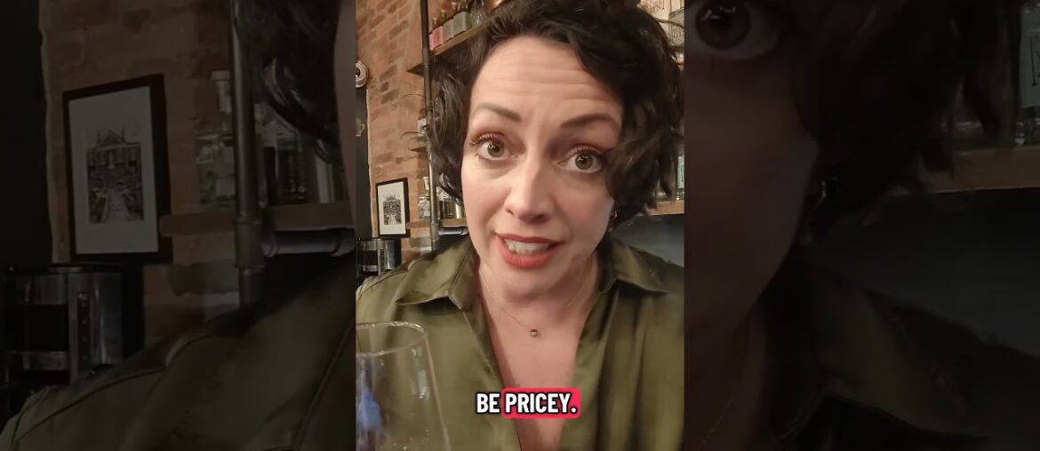 French wines can be pricey and intimidating but it doesn't have to be! 🇫🇷🍷 #frenchwine #loirevalley