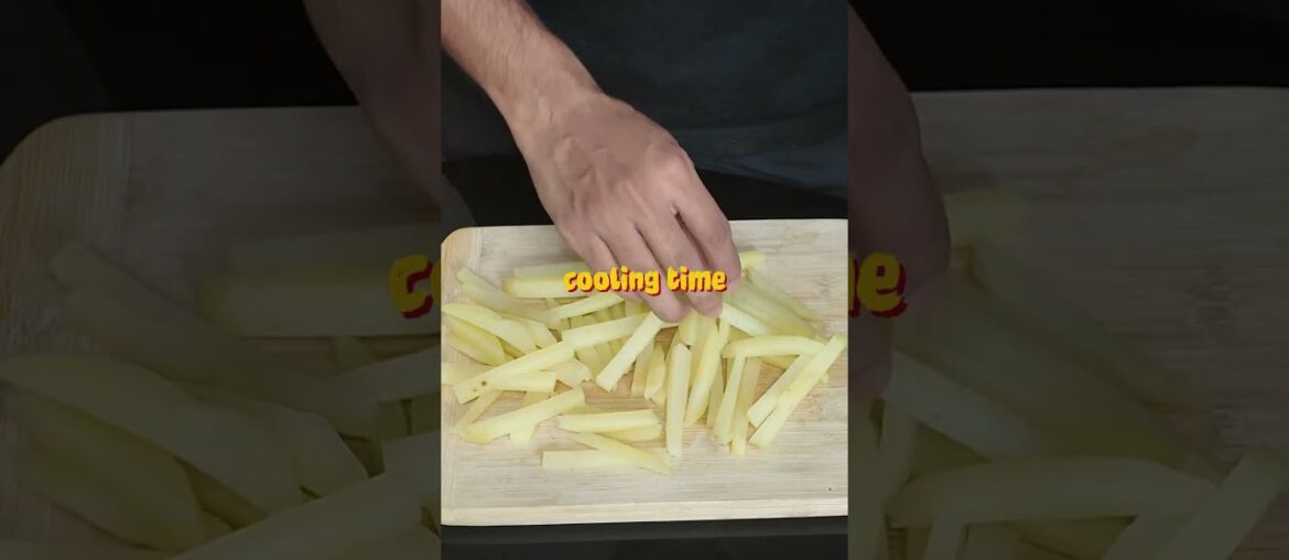 French fries 🍟 with SHAKIRA💃 #frenchfries #homemade #minivlog #cooking #cookingchannel #recipe