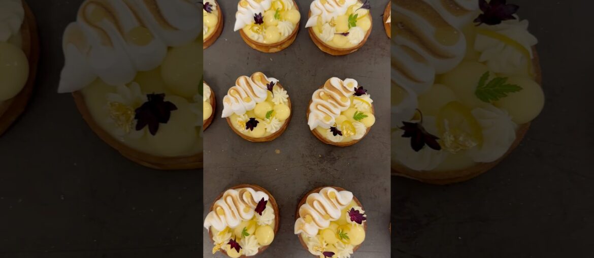 🇫🇷 French Lemon Tart 🍒#lemontart #dessert #food #shorts