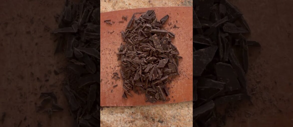 French Hot chocolate #cookingshorts #chocolate #dessert #wippingcream #chef #food