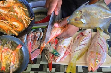 New york guests trying our french fried & curry lobster with steamed & escovitch fish🇯🇲🇯🇲🇯🇲🇯🇲