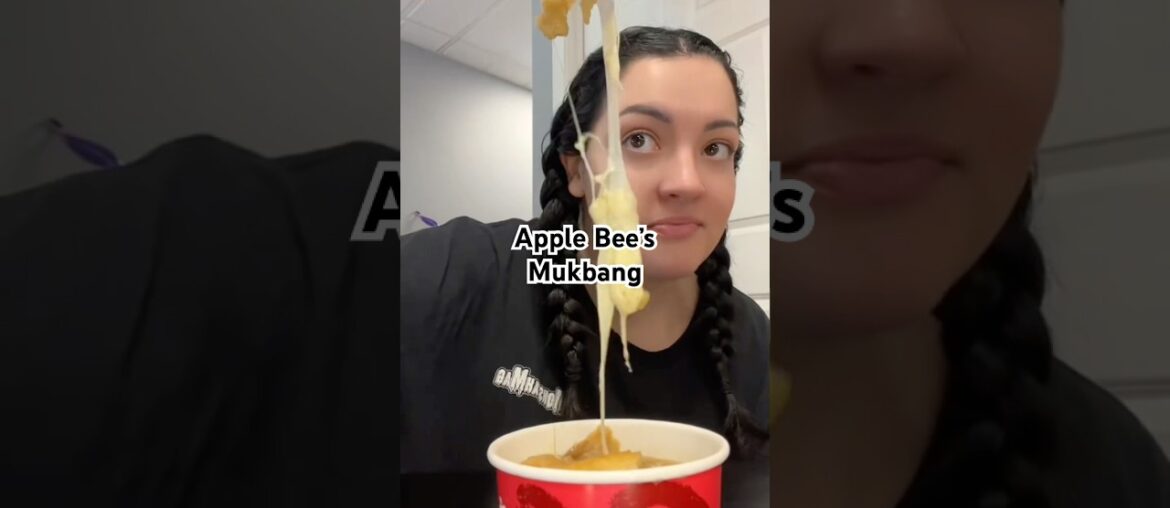 Apple Bee’s French Onion Soup Mukbang for my preg mamas 🤰#applebees #mukbang #mukbangasmr #mukbangs