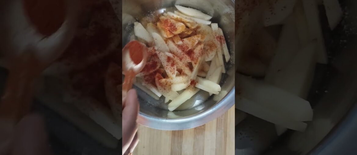 Home made🤤French fries 🍟😋#frenchfries #recipe #ytshorts #baked #healthy#snacks #food #homemade#easy