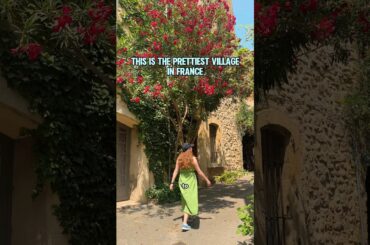 Lourmarin Travel Guide - you have to visit this beautiful Provence village #provence #travelguide