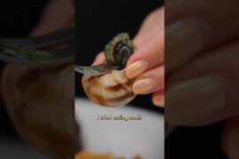 I tried eating SNAILS in Paris and... 😬 #escargot #travelguides