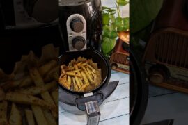 Oil Free French Fries in Air Fryer 😱🍟 | No Oil Crispy Fries 🔥 #shorts