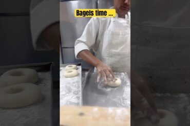 #bagelsandwich #bagelshop #chicken #bakery #breadmaking #breadrecipe #breadpakora #bagels #french