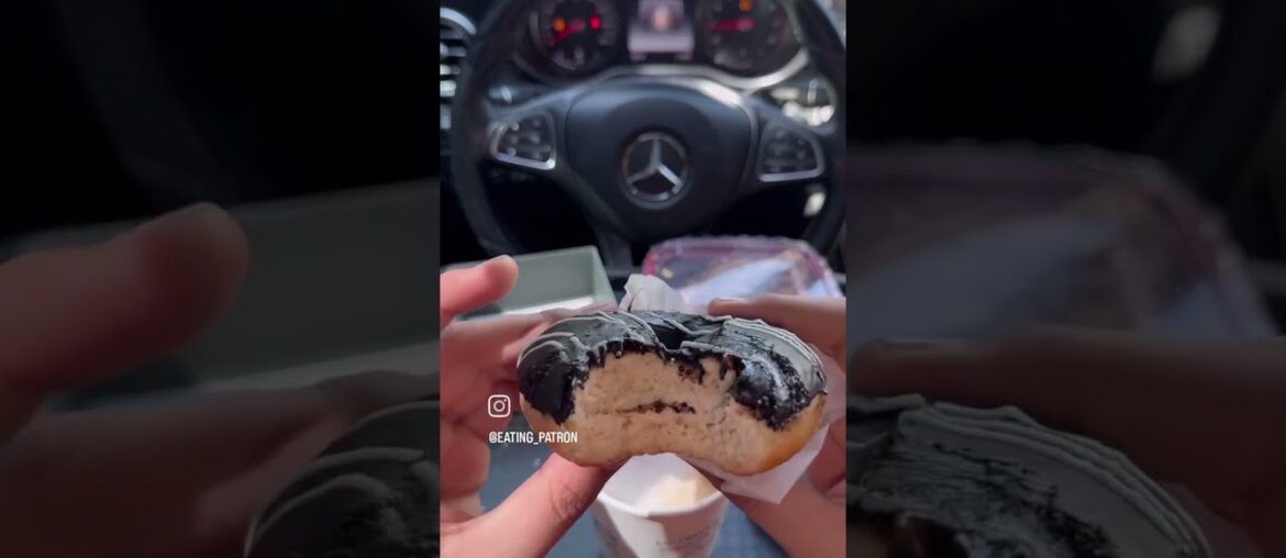 Classic French Breakfast Croissant with Coffee ☕ Eating Asmr #asmr #food #satisfying #viral #shorts