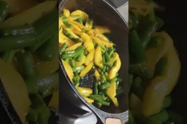 potato and french beans recipe 😋 #food #breakfastfood #trending #trending #cooking #favoritedish