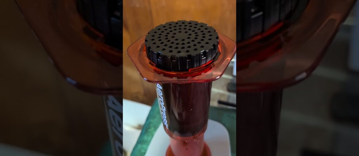 Morning cup pt 9! 🌨️ #coffee #pourover #aeropress #shorts