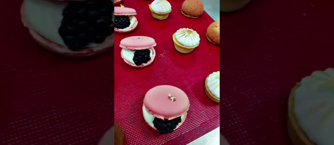 mini french pastries #chefjafar #foodphotography #kuwait#foodblogger #pastrylove