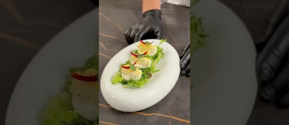 Devil’s egg 🥚 paired with tender French crab 🦀. #shorts #foodie #tasty