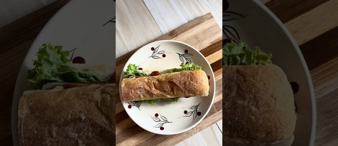 Quick Breakfast Meal  | French Bread with Chicken Ham 🥖🍗