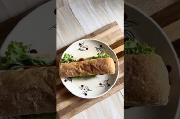 Quick Breakfast Meal  | French Bread with Chicken Ham 🥖🍗