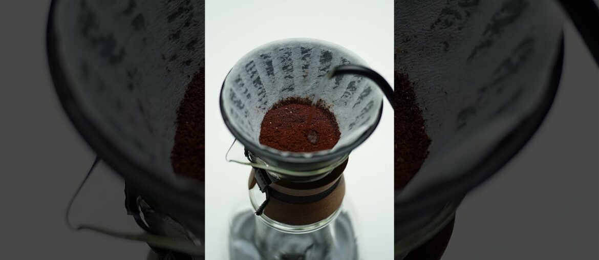 Brewing coffee is the art.Feel the beauty of the life through the coffee.#dhpo #coffeeserver