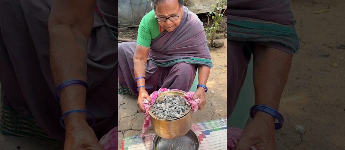 నాన్నమ్మ చేసిన రొయ్యల బిర్యానీ😋|#shorts #prawnsbiryani #recipe #youtubeshorts #villagefood నాన్నమ్మ చేసిన రొయ్యల బిర్యానీ😋|#shorts #prawnsbiryani #recipe #youtubeshorts #villagefood