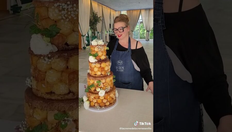 Hemos hecho una espectacular Tarta Croquembouche pièces montées 🎂 para una boda en Villa Luisa