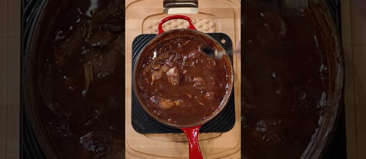 Coq Au Vin - The classic French dish in 2 minutes