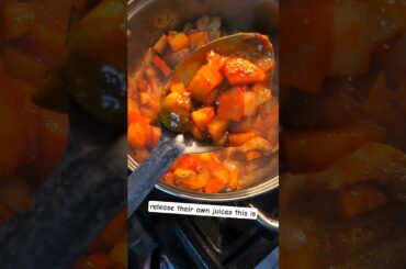 my version of beef bourguignon| sorry for my bad french🙈 #cookingwithmayarí #souprecipe