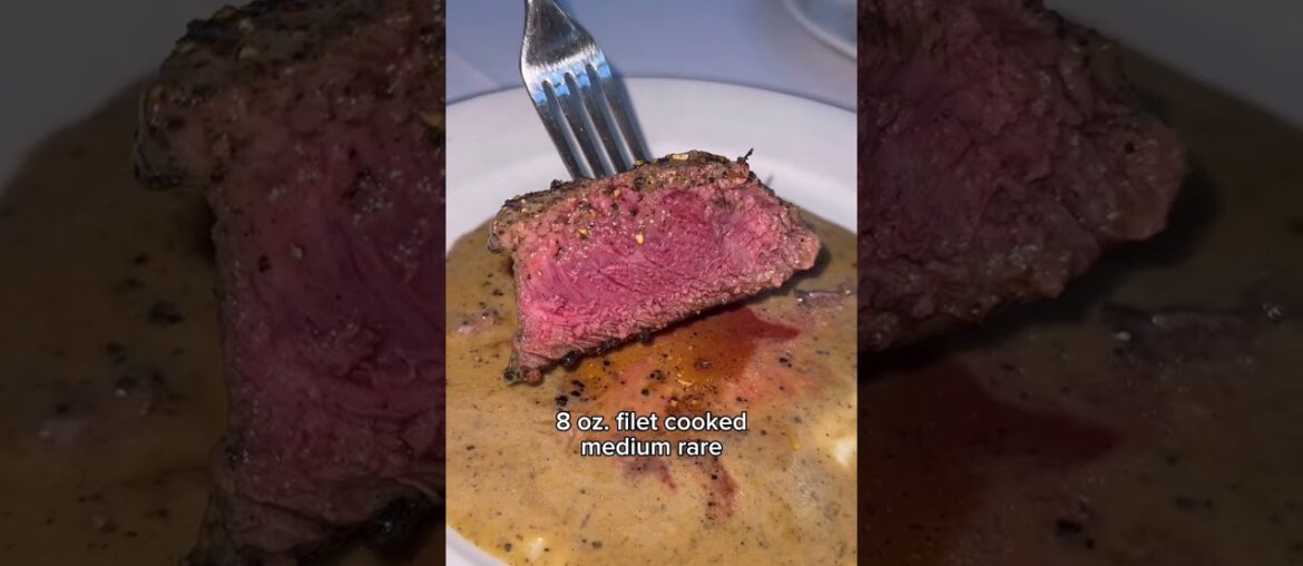 Popular French restaurant Petit Trois conic and decadent burgers 🍔 #foodreview #burger