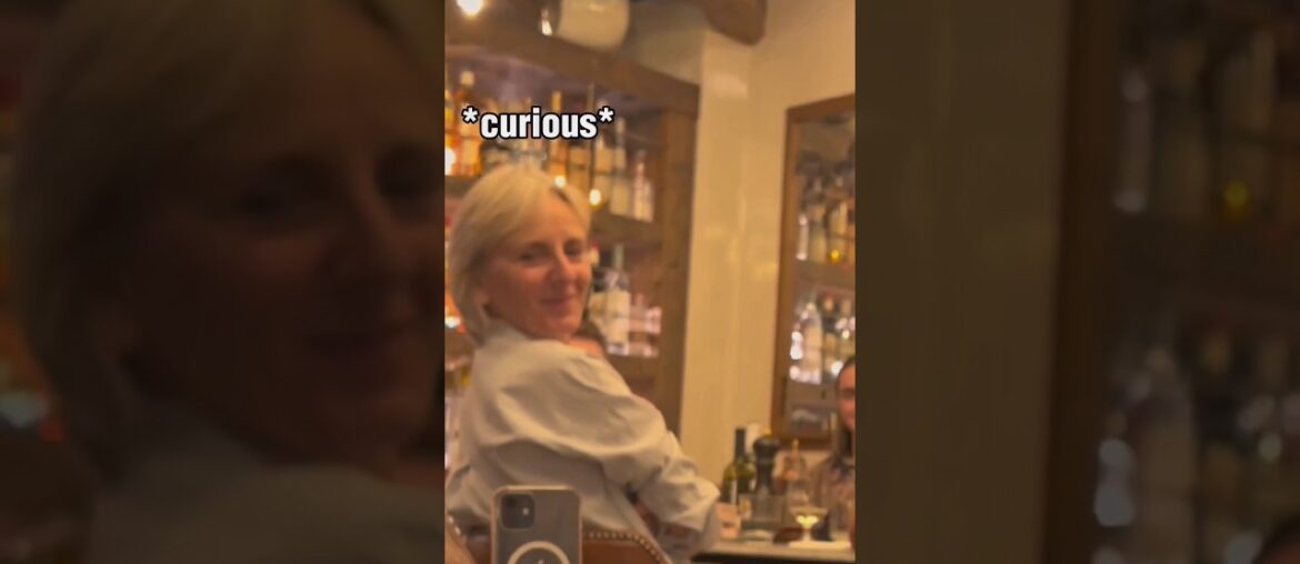 When I play French restaurant #shortsfeed #music #shortvideo