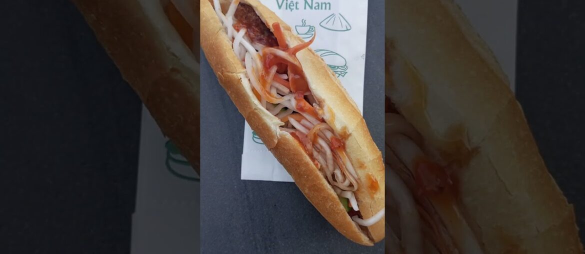 Banh mi is the best snack in #Vietnam