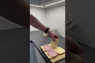 This French sandwich hits different 🇫🇷