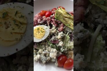 A quick lunch at Café Touche feels like hopping on a plane, and eating in Paris