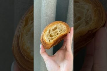 buttery flaky french croissant 😝 #bread #bakery #cafe #danish breakfast #butter #pastry #air
