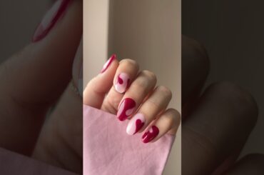 Rosa e rosso, la combo perfetta per San Valentino ❤️ French Pink Medium + Wine Red ✨#neonail #nails
