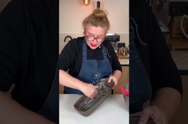 El truco para que tu bizcocho no se pegue y suba perfecto