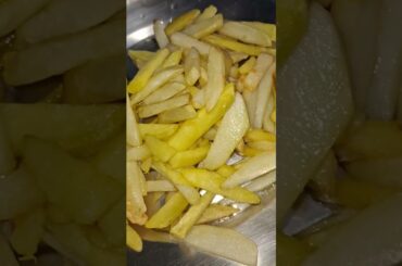 Crispy Aalu French Fries Recipe | Ghar Par Bane Kurkure French Fries
