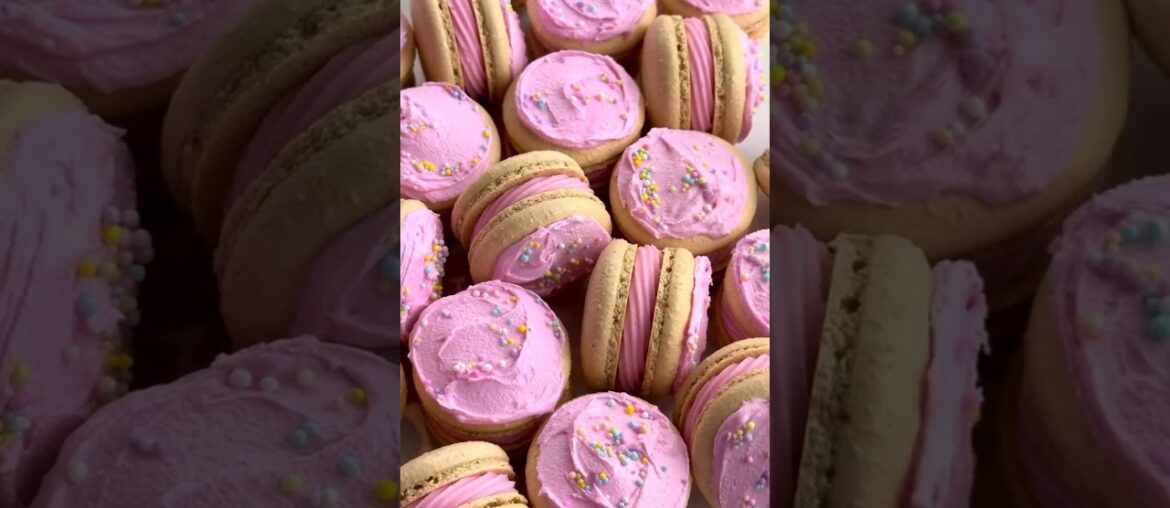 Loft house sugar cookie French macarons 😍😋