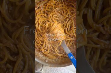 French Onion Spaghetti🧅#frenchonion #spaghetti #datenight #dinnerparty #pastarecipe