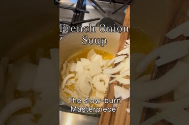 This French Onion Soup Has the Ultimate Cheese Pull 🧀🔥