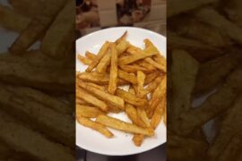 French fries 🍟🍟 #food #youtubeshorts #ytshorts #cooking #recipe #yt #foodie#youtube