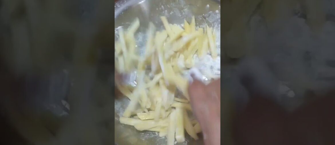 VIRAL FRIES making French fries recipe short vedio #CHALOTRAFASTFOOD #frenchfries #makingshorts