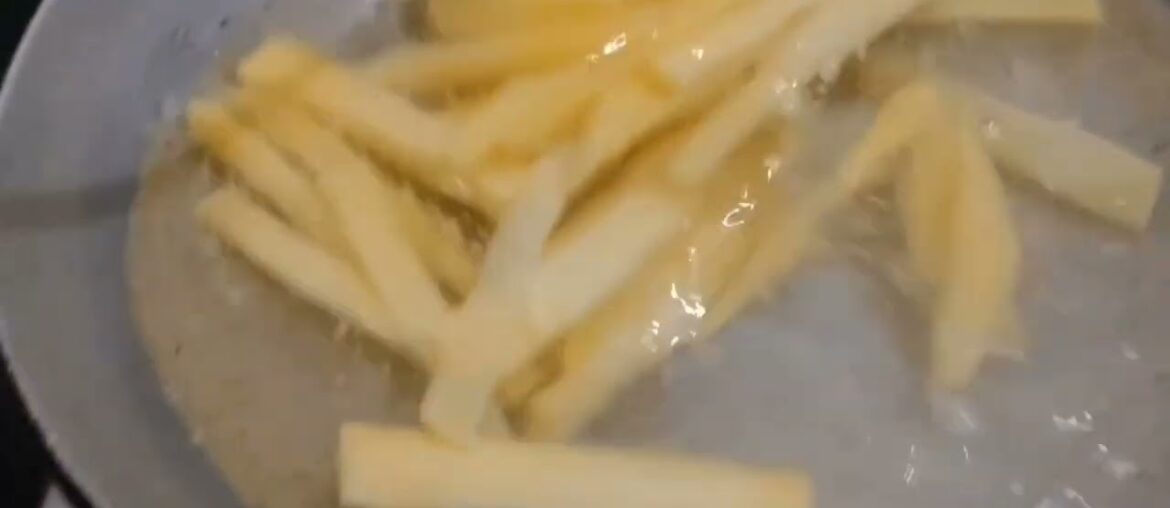 Welcome to new blog first recipe french fries 🍟😊