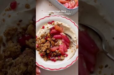 Baked Rhubarb with Ginger Date Granola Bowls 🥣💕