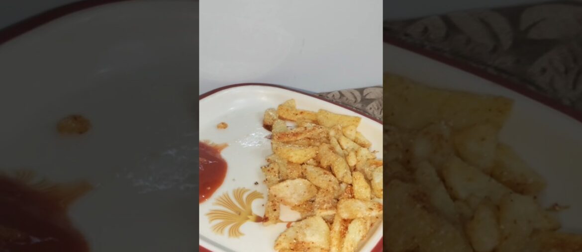 Crispy outside, happy inside 🍟 #shortsviral #food #recipe #shortsfeed #shorts #shortsvideo #cooking