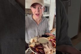 Farmer's Market-Inspired Snack Plate