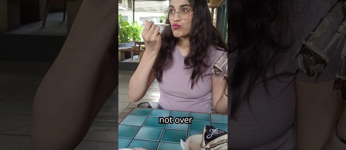 Everything I Ate at my Favourite Cafe in Ahmedabad🍰🧁🍕🍟| The French Cafe|  #cafe #cake #food #enjoy