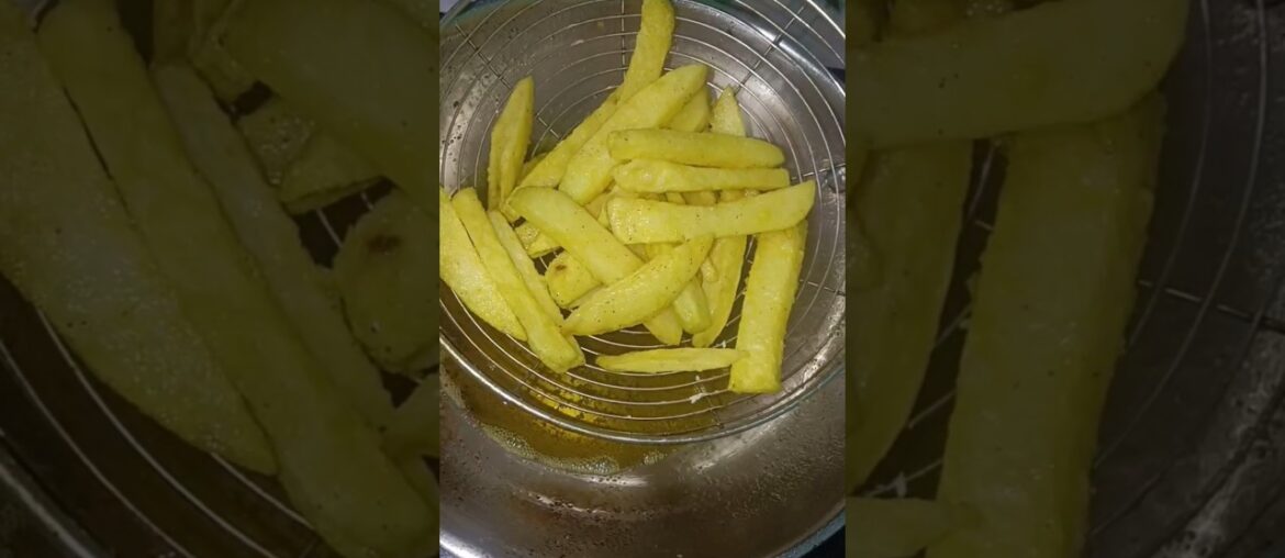 Super Crispy French Fries 🍟 Recipe #shorts #snacks #recipeshorts #potato #easyrecipe