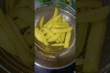Super Crispy French Fries 🍟 Recipe #shorts #snacks #recipeshorts #potato #easyrecipe
