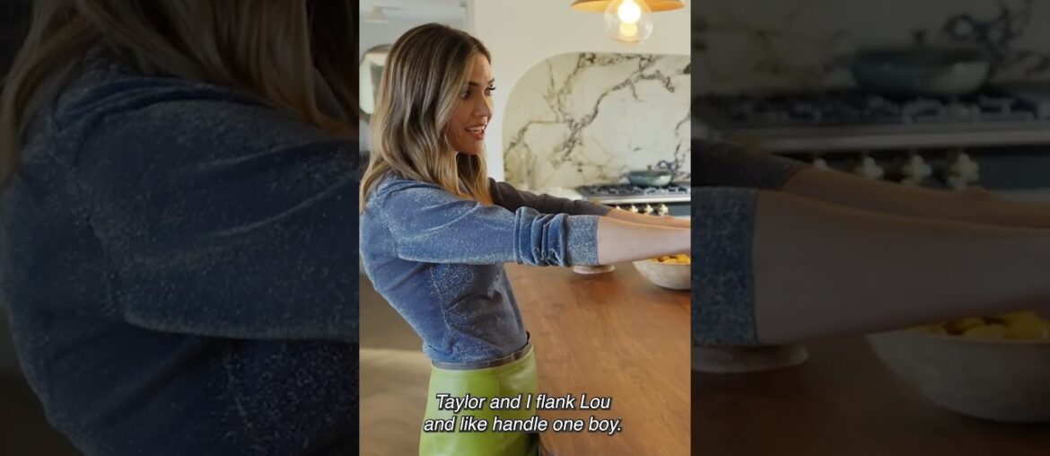 Let’s Take a Moment for Mandy Moore’s Beautiful Kitchen Let's Take a Moment for Mandy Moore's Beautiful Kitchen